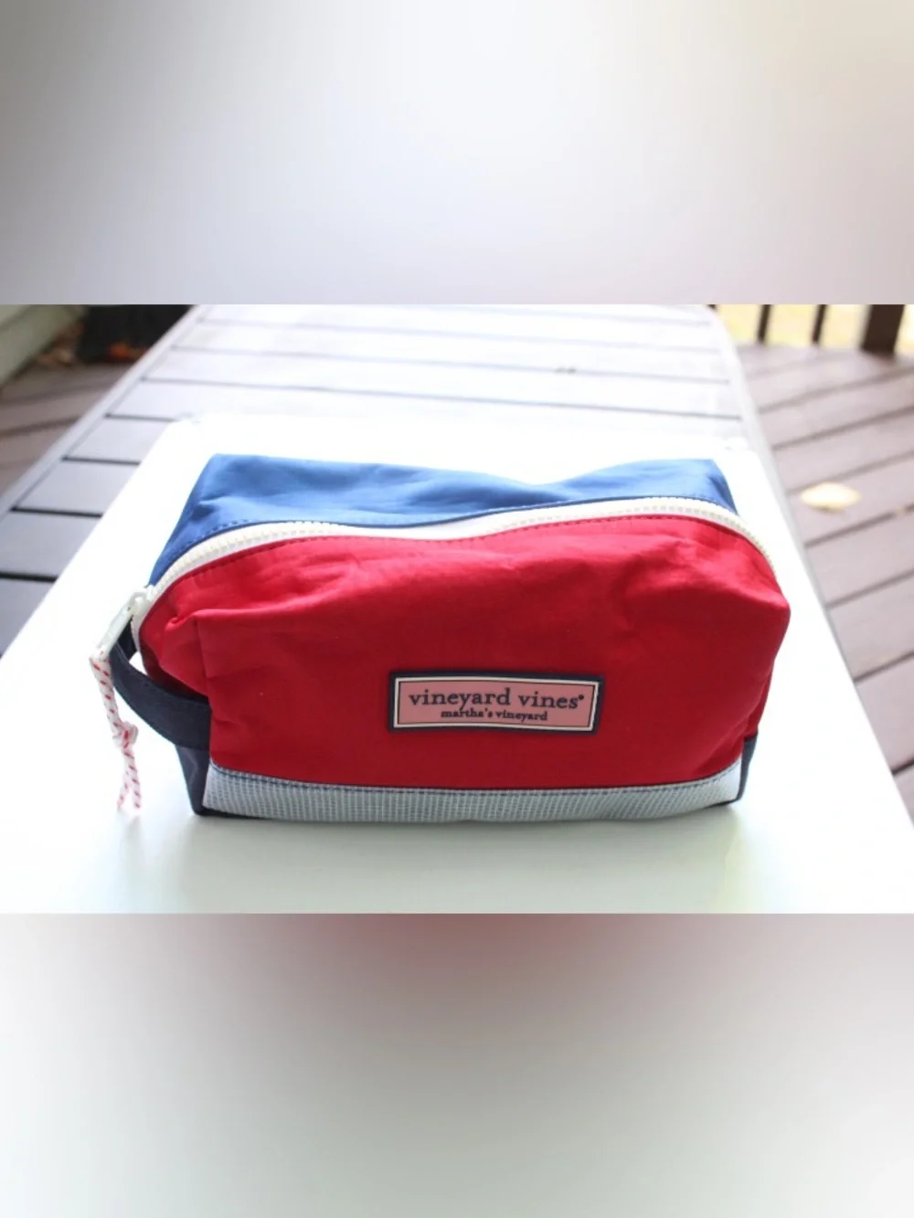 Vineyard vines cosmetics bag